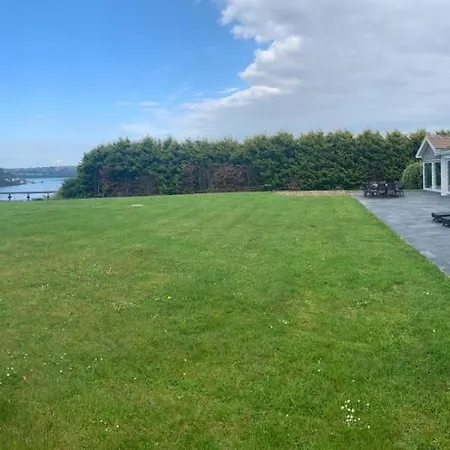 Marina Views, Kinsale, Hosted By Exquisite Homes, Sleeps 20 * Kinsale
