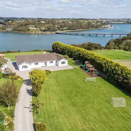 Marina Views, Kinsale, Hosted By Exquisite Homes, Sleeps 20 Holiday home