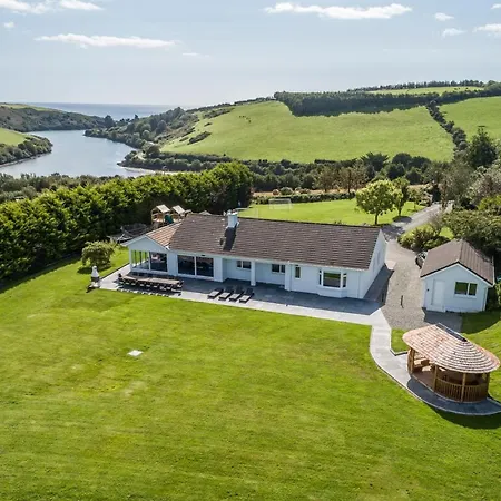Marina Views, Kinsale, Hosted By Exquisite Homes, Sleeps 20 * Kinsale